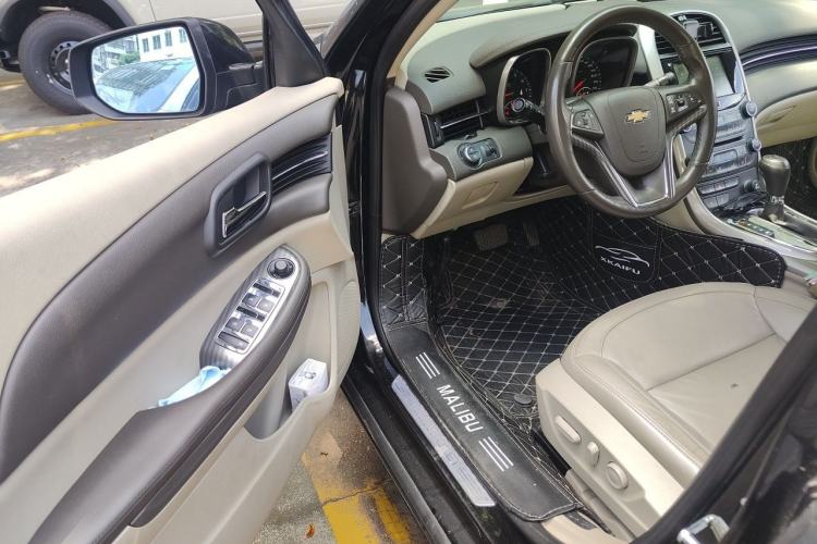 Used Chevrolet Malibu 2014 2.0L Automatic Luxury Edition Driver Seat