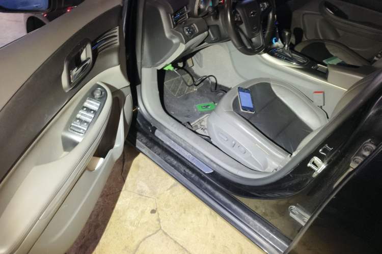 Used Chevrolet Malibu 2014 2.4L Automatic Luxury Edition Driver Seat