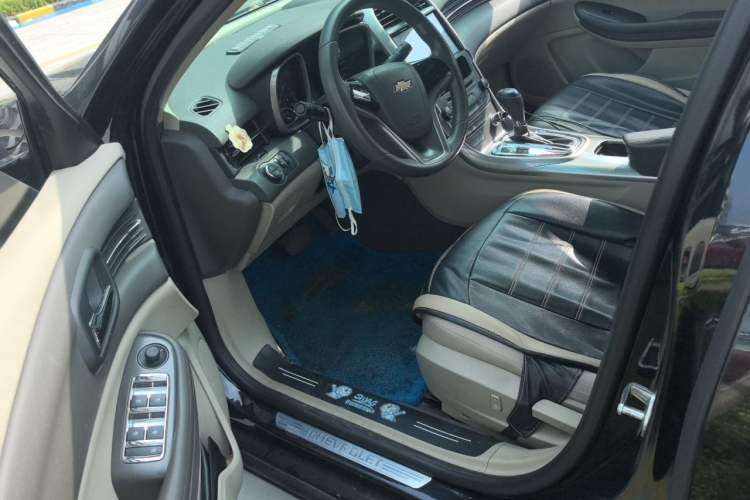 Used Chevrolet Malibu 2014 2.0L Automatic Comfort Edition Driver Seat