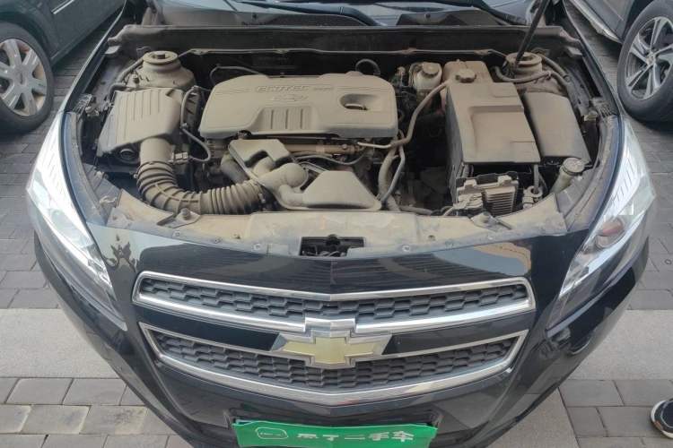 Used Chevrolet Malibu 2014 2.0L Automatic Comfort Edition Engine Bay