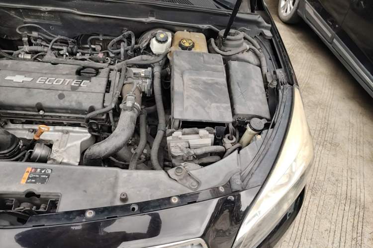 Used Chevrolet Malibu 2014 1.6T Automatic Comfort Edition Engine Bay Left