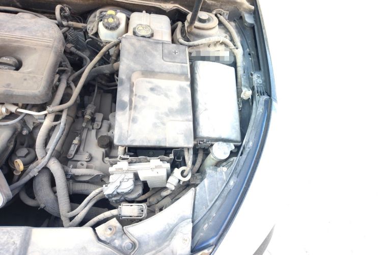Used Chevrolet Malibu 2014 2.0L Automatic Luxury Edition Engine Bay Left