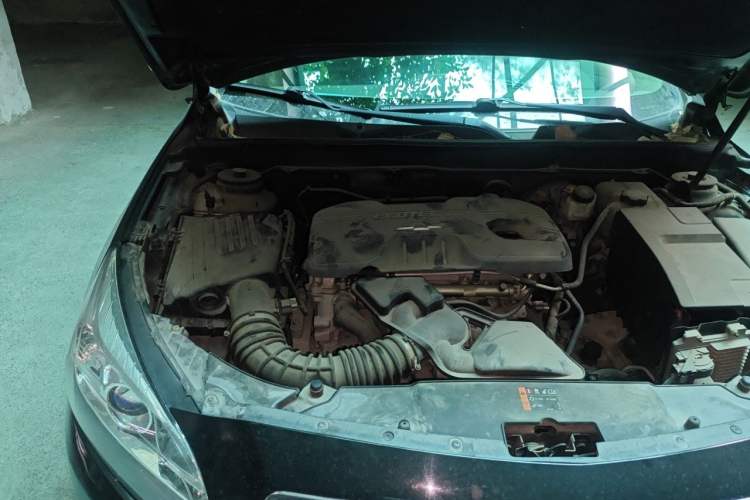 Used Chevrolet Malibu 2014 2.0L Automatic Comfort Edition Engine Bay Right