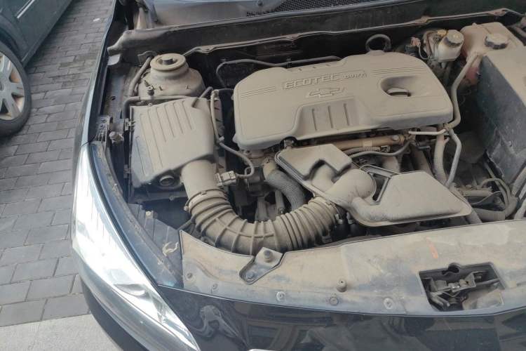 Used Chevrolet Malibu 2014 2.0L Automatic Comfort Edition Engine Bay Right