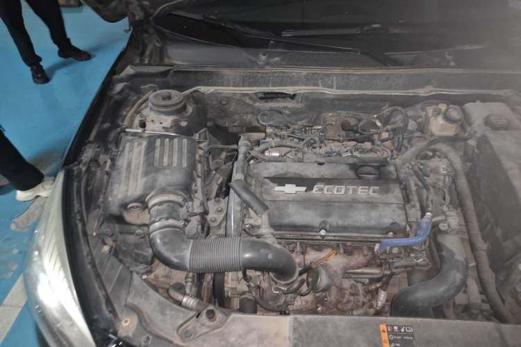 Used Chevrolet Malibu 2014 1.6T Automatic Comfort Edition Engine Bay Right