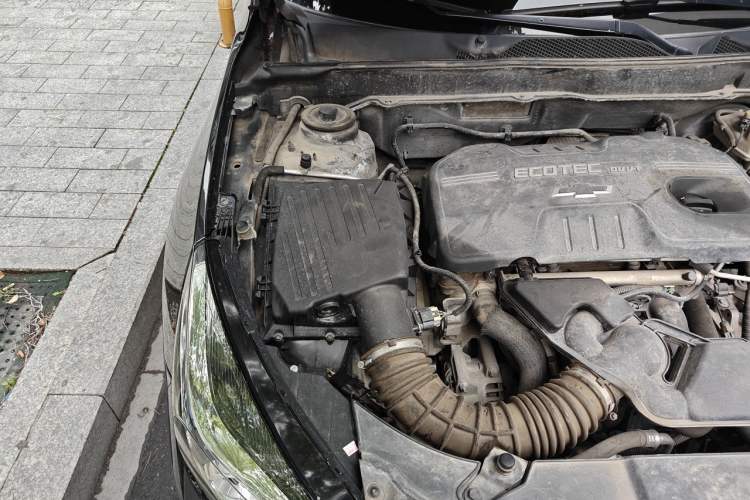 Used Chevrolet Malibu 2014 2.0L Automatic Luxury Edition Engine Bay Right