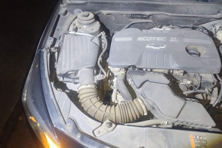 Used Chevrolet Malibu 2014 2.4L Automatic Luxury Edition Engine Bay Right
