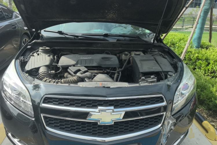 Used Chevrolet Malibu 2014 2.0L Automatic Comfort Edition Engine Bay