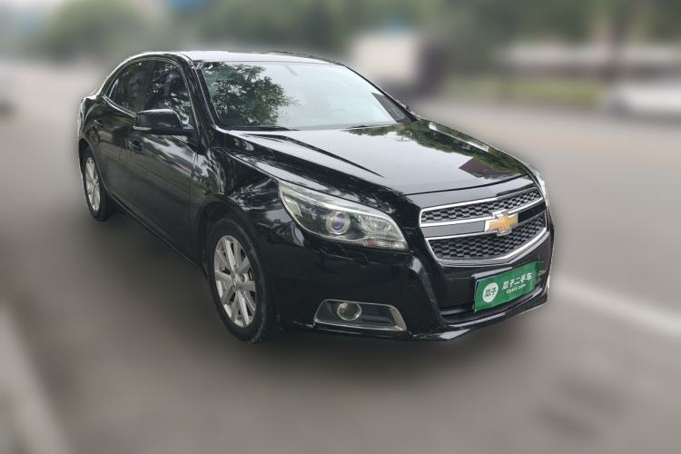 Used Chevrolet Malibu 2014 2.4L Automatic Luxury Edition Front Right 45 Deg
