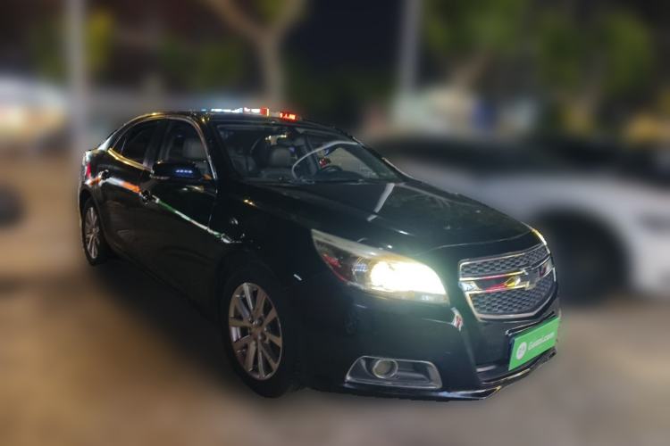 Used Chevrolet Malibu 2014 2.4L Automatic Luxury Edition Front Right 45 Deg