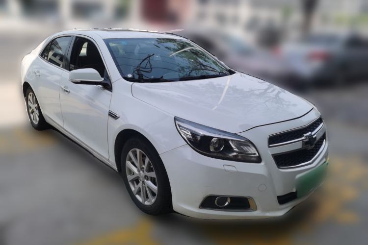 Used Chevrolet Malibu 2014 2.0L Automatic Luxury Edition Front Right 45 Deg