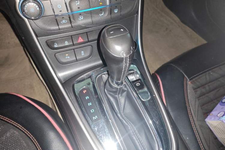Used Chevrolet Malibu 2014 1.6T Automatic Comfort Edition Gear Lever