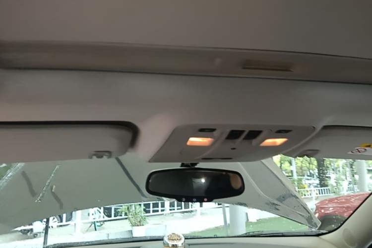 Used Chevrolet Malibu 2014 2.4L Automatic Luxury Edition Headliner