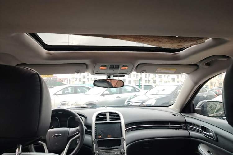 Used Chevrolet Malibu 2014 1.6T Automatic Comfort Edition Headliner