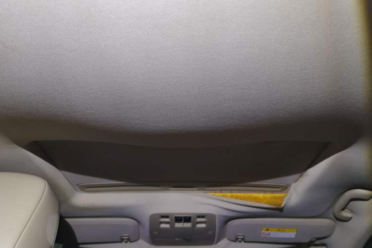 Used Chevrolet Malibu 2014 2.4L Automatic Luxury Edition Headliner