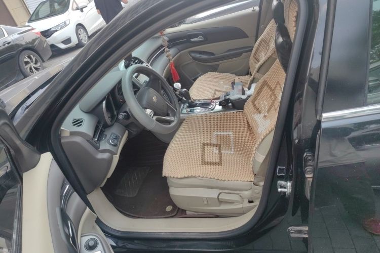 Used Chevrolet Malibu 2014 2.0L Automatic Comfort Edition Left Front Seat