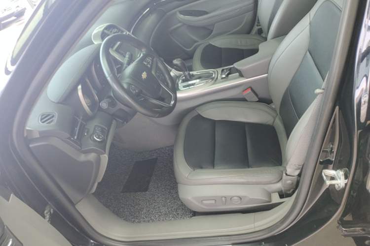 Used Chevrolet Malibu 2014 2.0L Automatic Luxury Edition Left Front Seat