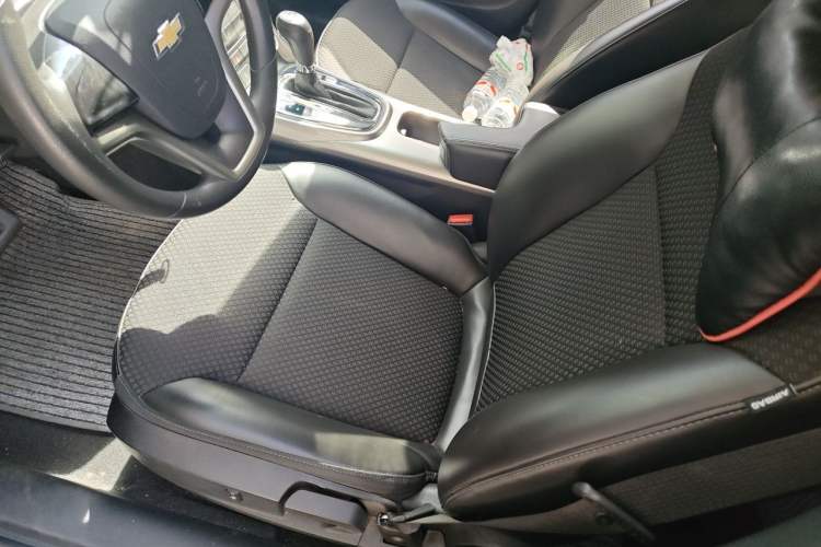 Used Chevrolet Malibu 2014 1.6T Automatic Comfort Edition Left Front Seat
