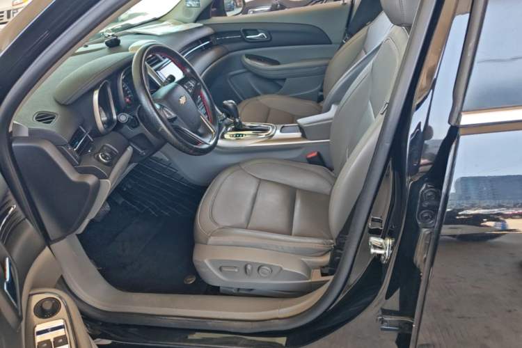 Used Chevrolet Malibu 2014 2.0L Automatic Luxury Edition Left Front Seat