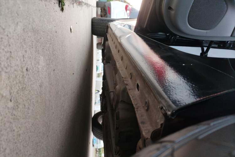 Used Chevrolet Malibu 2014 2.4L Automatic Luxury Edition Left Side Sill
