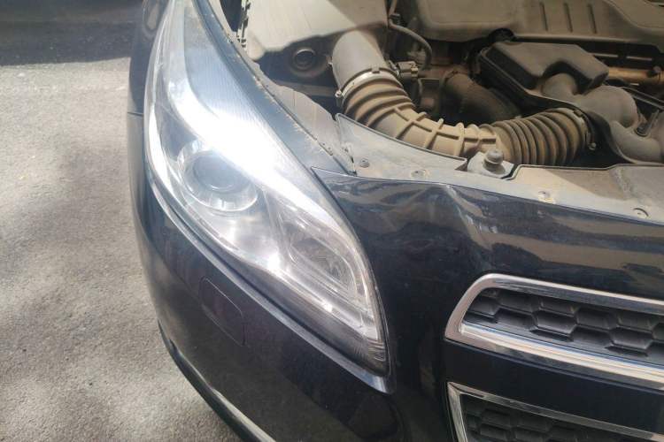 Used Chevrolet Malibu 2014 2.0L Automatic Luxury Edition Right Front Headlight