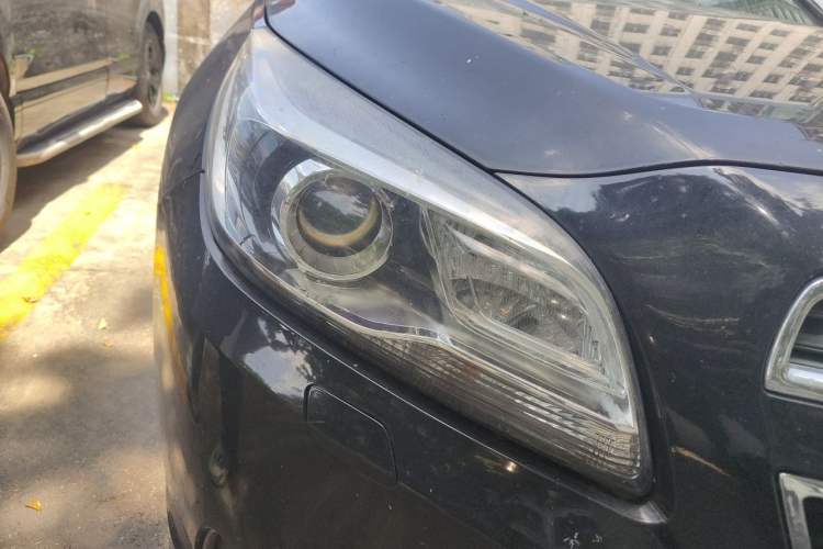 Used Chevrolet Malibu 2014 2.0L Automatic Luxury Edition Right Front Headlight
