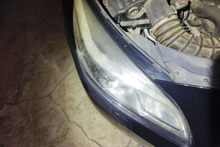 Used Chevrolet Malibu 2014 2.4L Automatic Luxury Edition Right Front Headlight