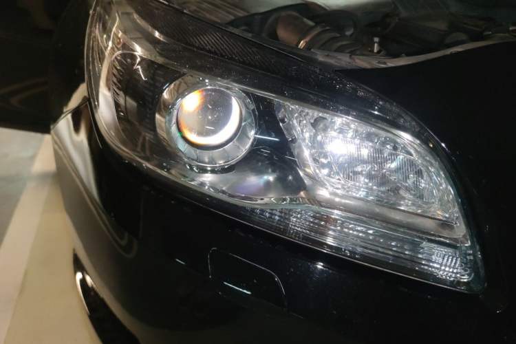 Used Chevrolet Malibu 2014 2.0L Automatic Luxury Edition Right Front Headlight
