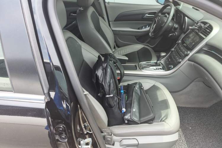 Used Chevrolet Malibu 2014 2.0L Automatic Luxury Edition Right Front Seat