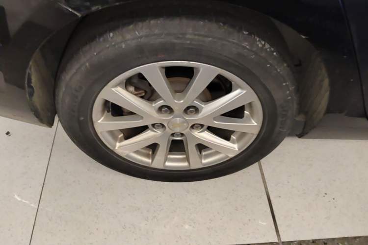 Used Chevrolet Malibu 2014 2.0L Automatic Luxury Edition Right Rear Wheel Hub