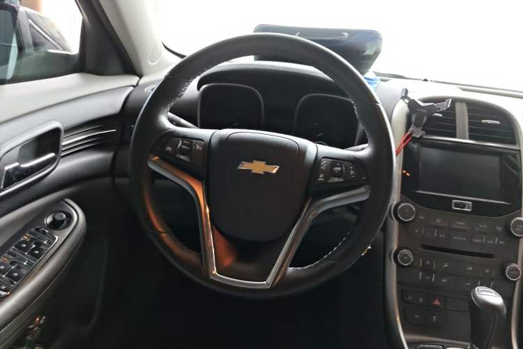 Used Chevrolet Malibu 2014 2.0L Automatic Luxury Edition Steering Wheel