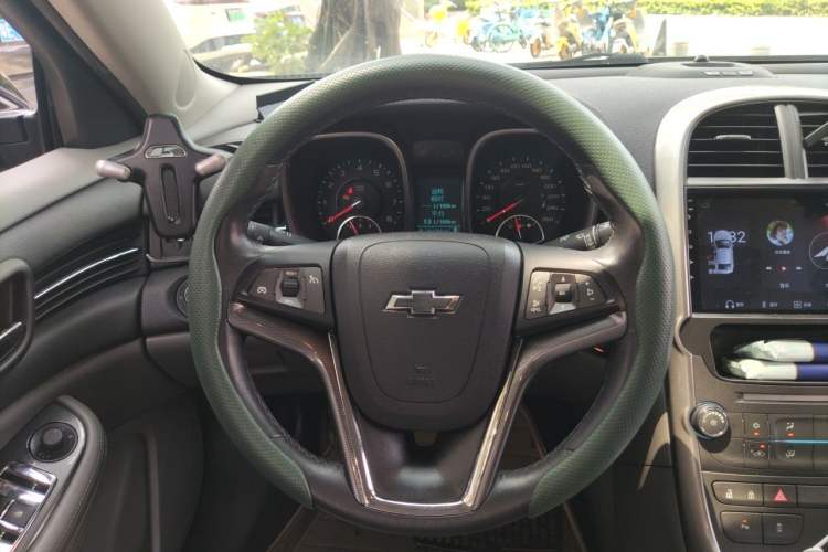 Used Chevrolet Malibu 2014 2.0L Automatic Luxury Edition Steering Wheel