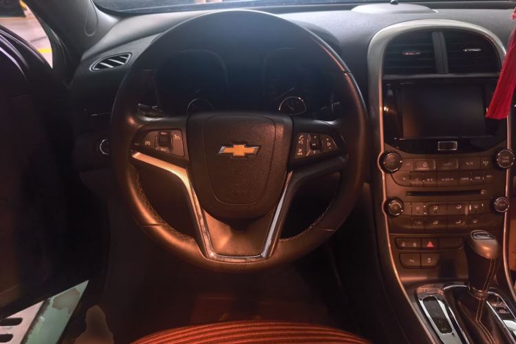 Used Chevrolet Malibu 2014 2.0L Automatic Luxury Edition Steering Wheel