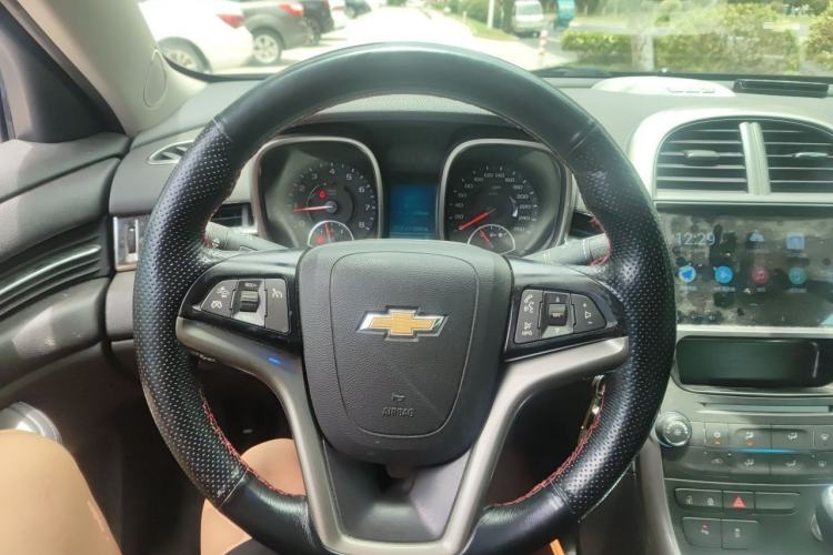 Used Chevrolet Malibu 2014 1.6T Automatic Luxury Edition Steering Wheel