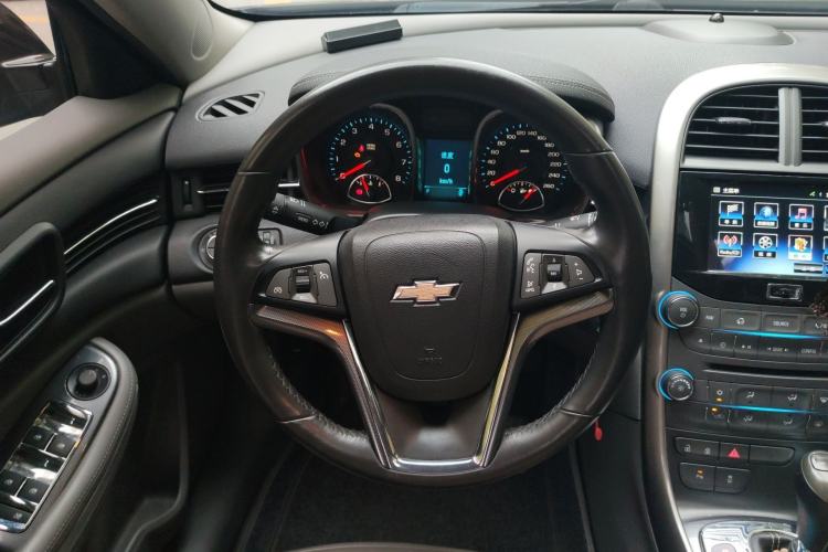 Used Chevrolet Malibu 2014 2.0L Automatic Luxury Edition Steering Wheel