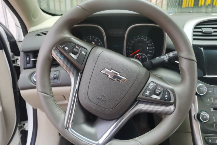 Used Chevrolet Malibu 2014 2.0L Automatic Luxury Edition Steering Wheel