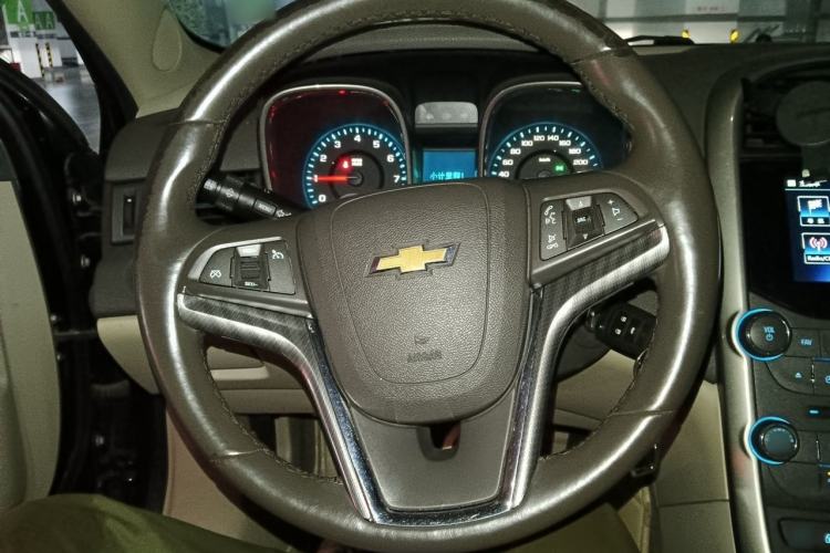 Used Chevrolet Malibu 2014 2.0L Automatic Luxury Edition Steering Wheel