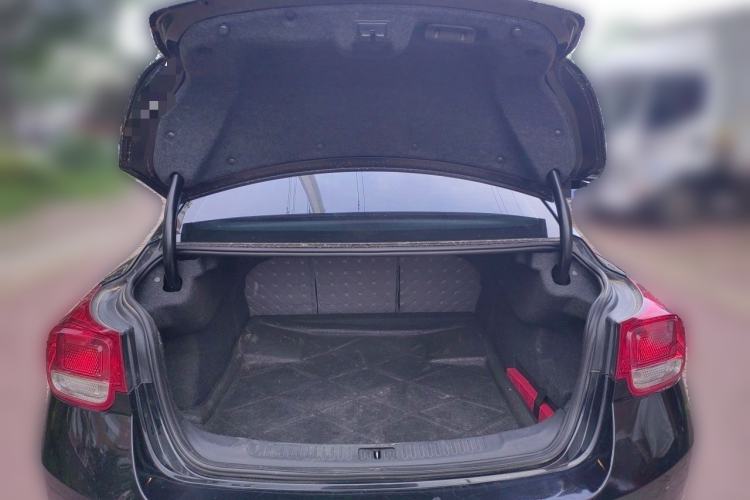 Used Chevrolet Malibu 2014 2.0L Automatic Comfort Edition Trunk