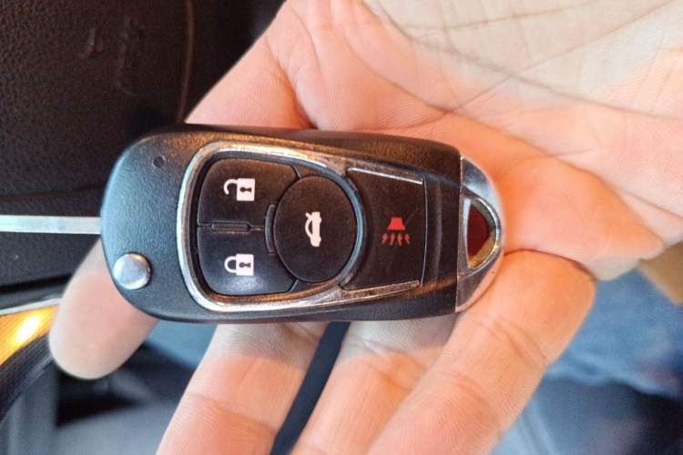 Used Chevrolet Malibu 2014 2.0L Automatic Luxury Edition Vehicle Key