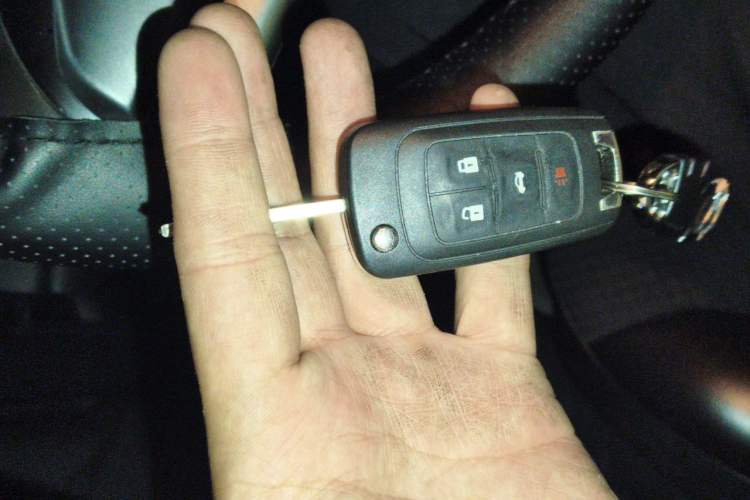Used Chevrolet Malibu 2014 1.6T Automatic Comfort Edition Vehicle Key