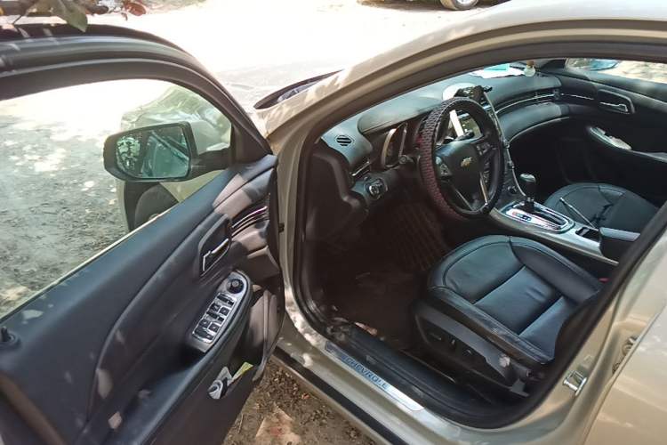 Used Chevrolet Malibu 2014 1.6T Automatic Luxury Edition Driver Seat