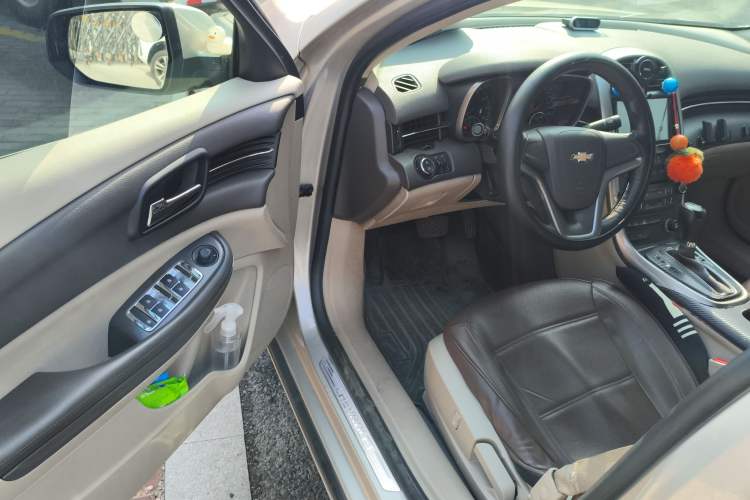 Used Chevrolet Malibu 2014 2.0L Automatic Comfort Edition Driver Seat