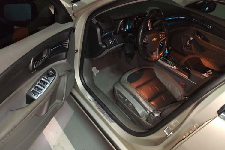 Used Chevrolet Malibu 2014 2.0L Automatic Luxury Edition Driver Seat