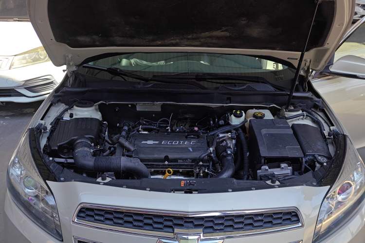 Used Chevrolet Malibu 2014 1.6T Automatic Comfort Edition Engine Bay