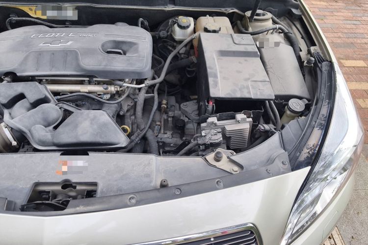 Used Chevrolet Malibu 2014 2.0L Automatic Luxury Edition Engine Bay Left