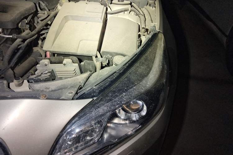 Used Chevrolet Malibu 2014 2.0L Automatic Luxury Edition Engine Bay Left
