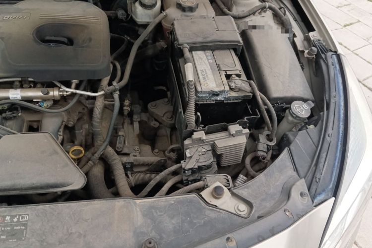 Used Chevrolet Malibu 2014 2.0L Automatic Luxury Edition Engine Bay Left