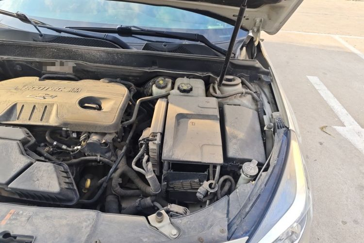 Used Chevrolet Malibu 2014 2.4L Automatic Luxury Edition Engine Bay Left