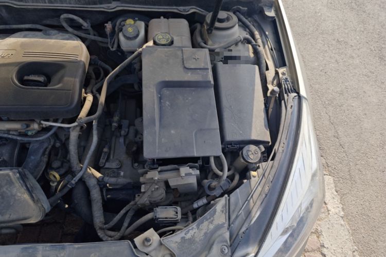 Used Chevrolet Malibu 2014 2.0L Automatic Comfort Edition Engine Bay Left