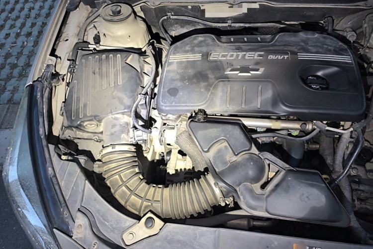 Used Chevrolet Malibu 2014 2.0L Automatic Luxury Edition Engine Bay Right